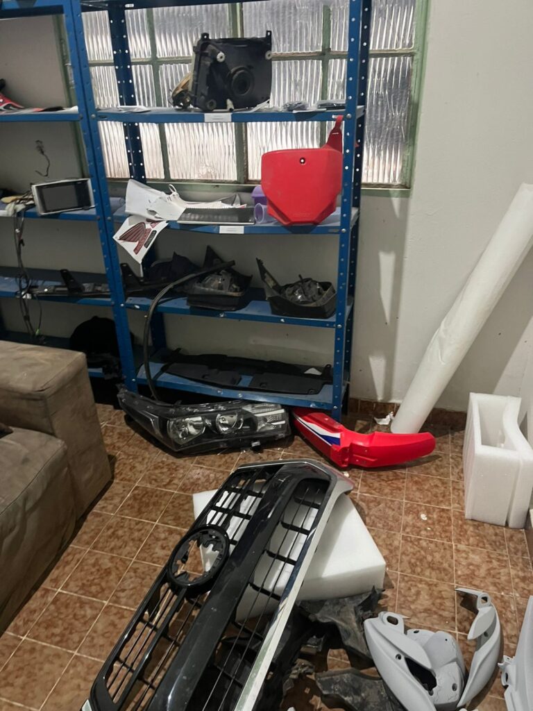 Peças apreendidas durante a operação Polícia Civil/Divulgação