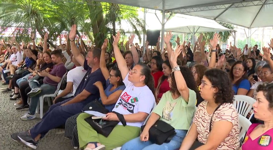 falta de acordo com a Prefeitura de Belo Horizonte (PBH). A categoria reivindica