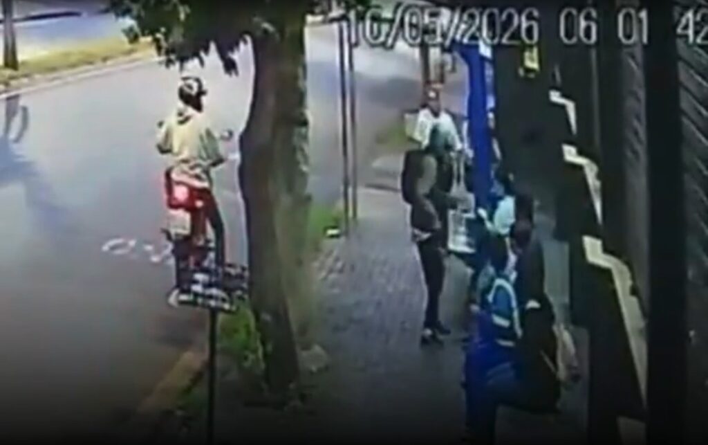 anos e vai para domiciliar com tornozeleira eletrônica Arrastão na avenida José Fonseca e Silva em Uberlândia TV Integração/Reprodução