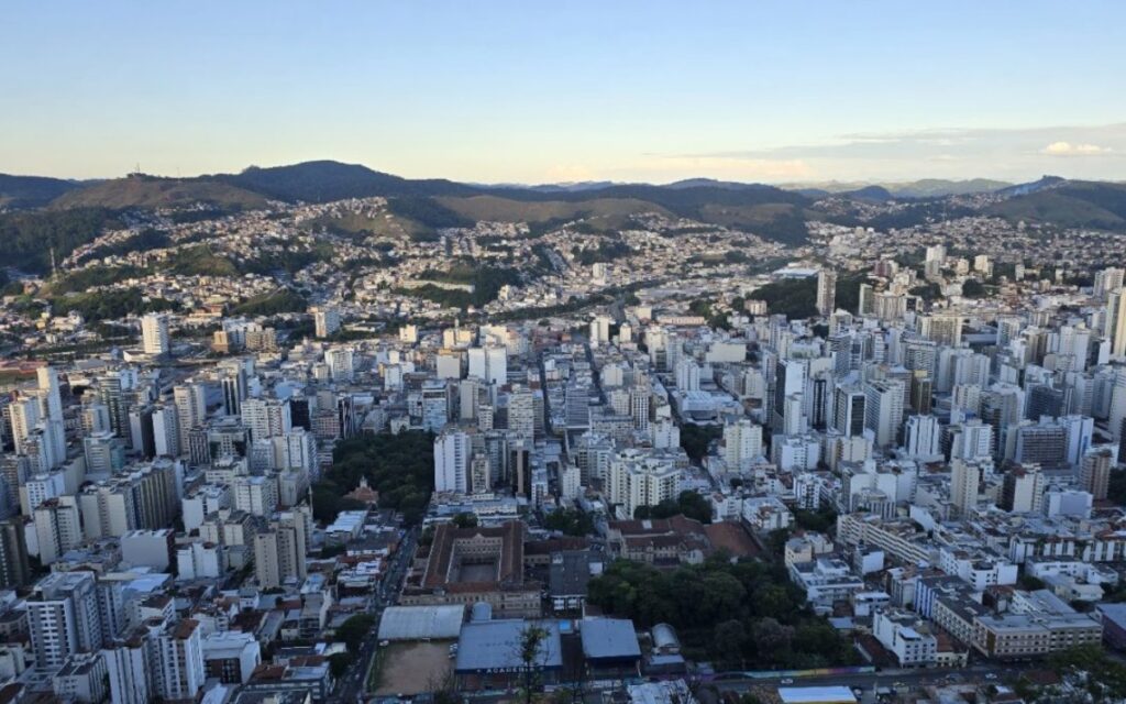 al histórico atingiu a capital da Zona da Mata Mineira. O sentimento de angústia