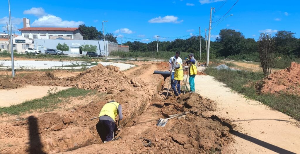 tante ressaltar que atualmente existem onze novas quadras em construção, dois no