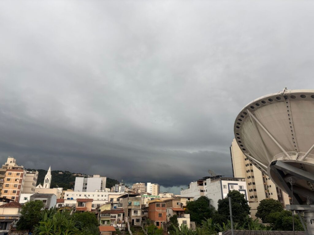 Juiz de Fora e região podem ter chuva forte e queda de granizo Juliana Netto/g1