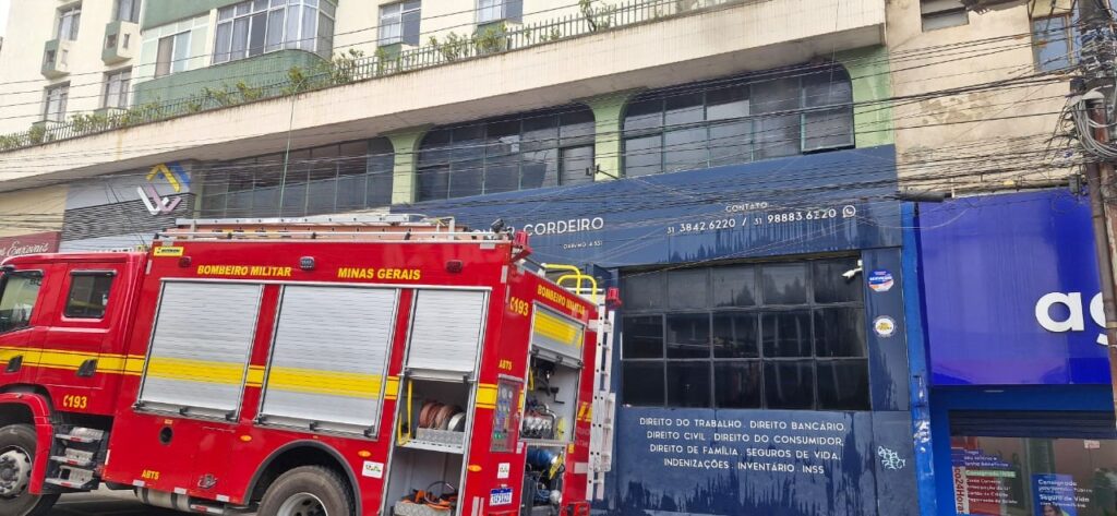 Incêndio atinge escritório de advocacia no Centro de Coronel Fabriciano Corpo de Bombeiros/Divulgação