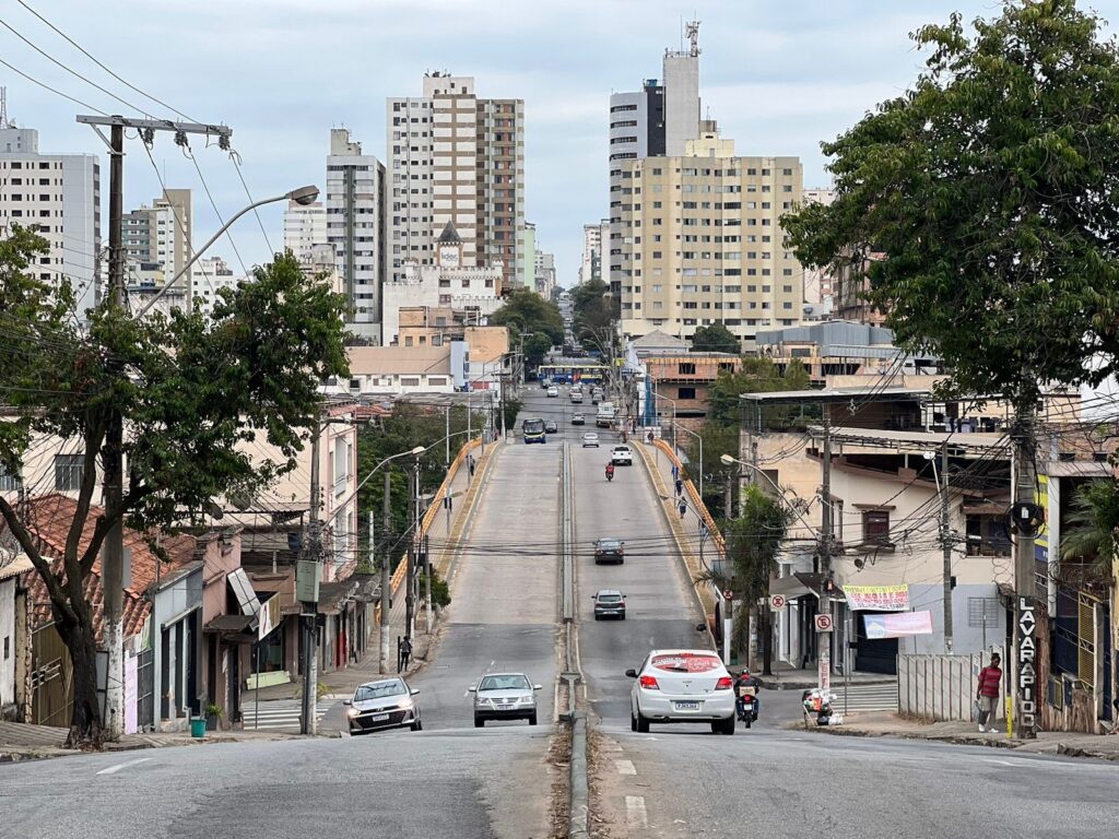 Divinópolis se tornou a primeira cidade de Minas Gerais a alcançar o nível máximo de maturidade em liberdade econômica Anna Lúcia Silva/g1
