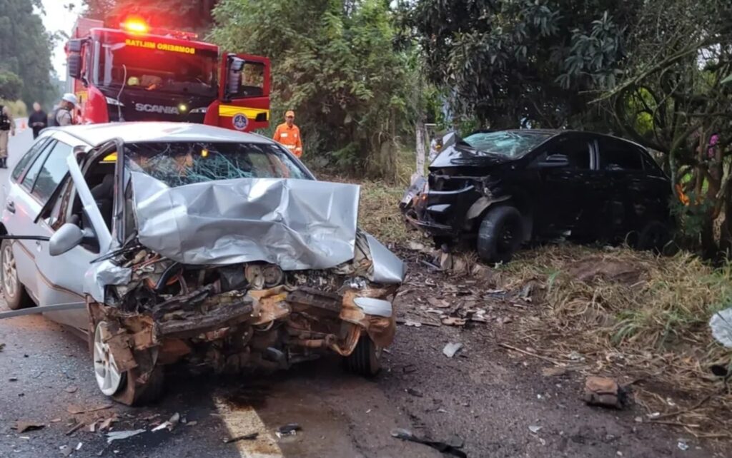 equipes do Samu e encaminhadas para atendimento médico. Duas mulheres morrem e q