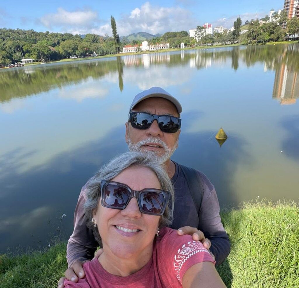 meio de aplicativos de relacionamento. Mais do que encontros casuais, as conexõe