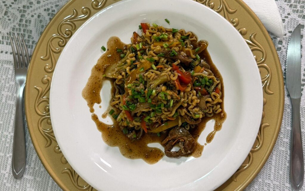 tunidade para conhecer um pouco mais da culinária do adversário. Tradicional nas