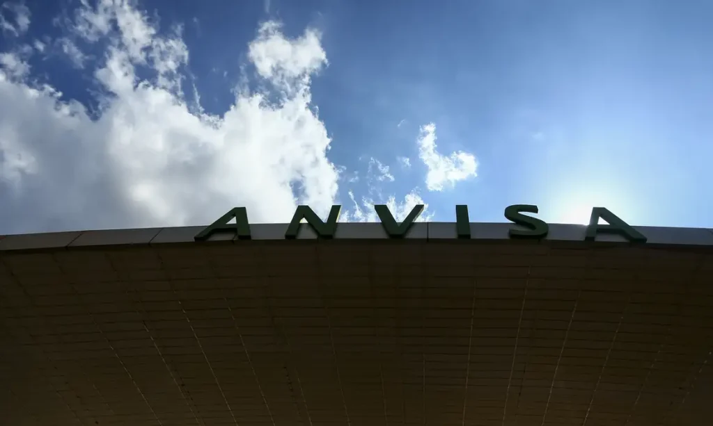 Anvisa apreende lote falsificado de Mounjaro e reforça alerta à saúde