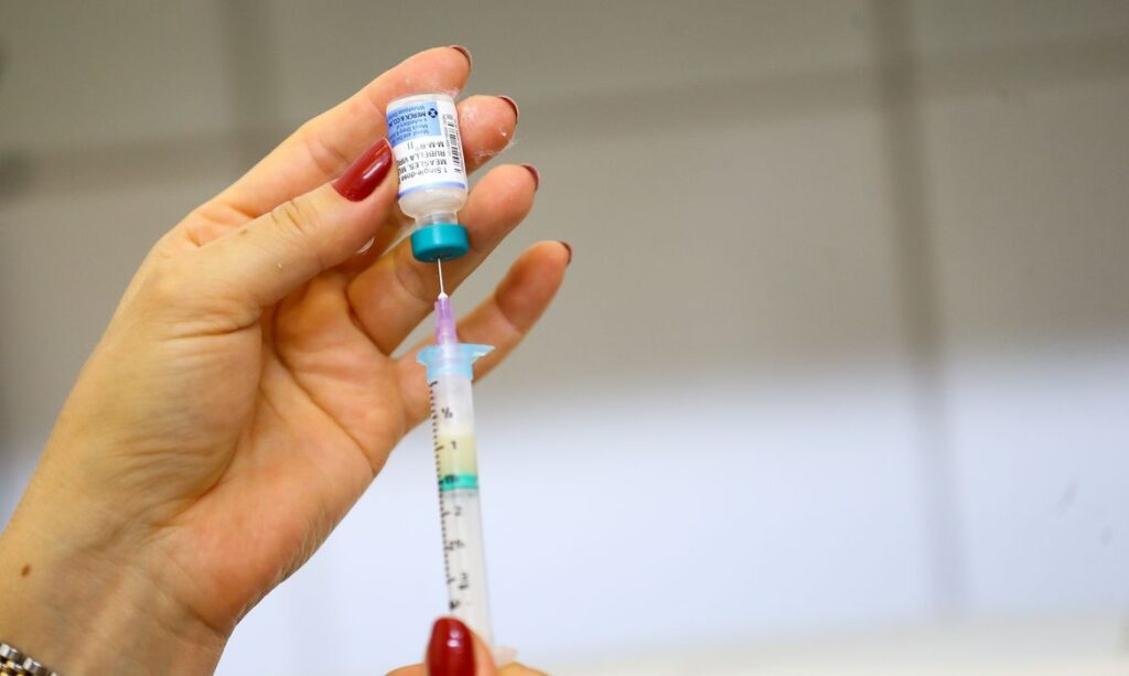 Aumento de casos de sarampo em São Paulo acende alerta e impulsiona campanha de vacinação