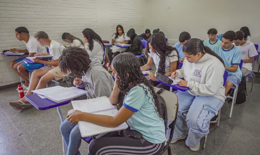 Censo Escolar 2026: prazo final para escolas enviarem dados da primeira etapa se encerra nesta sexta