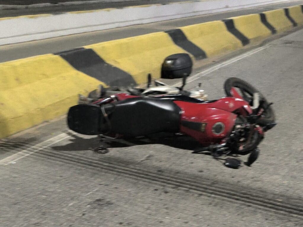 que o motociclista acessou a avenida sem perceber a aproximação da outra motocic