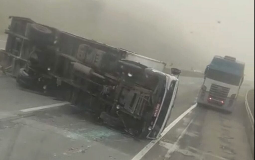 volta das 7h12, no km 674,9, em Perdões. Segundo a concessionária Motiva Minas-S