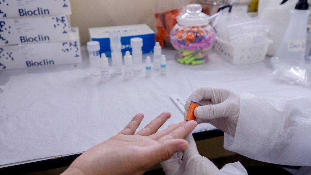 Juiz de Fora promove Dia D de testagem contra hepatites virais em meio a alerta de casos