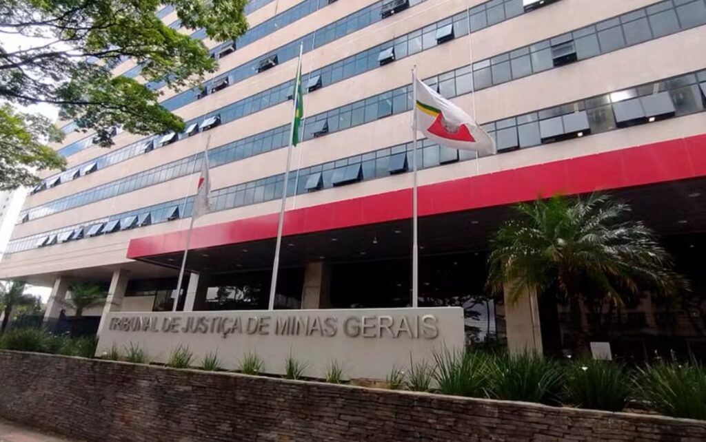 Juíza multa advogada por citar jurisprudências falsas e alerta sobre uso de IA no Judiciário