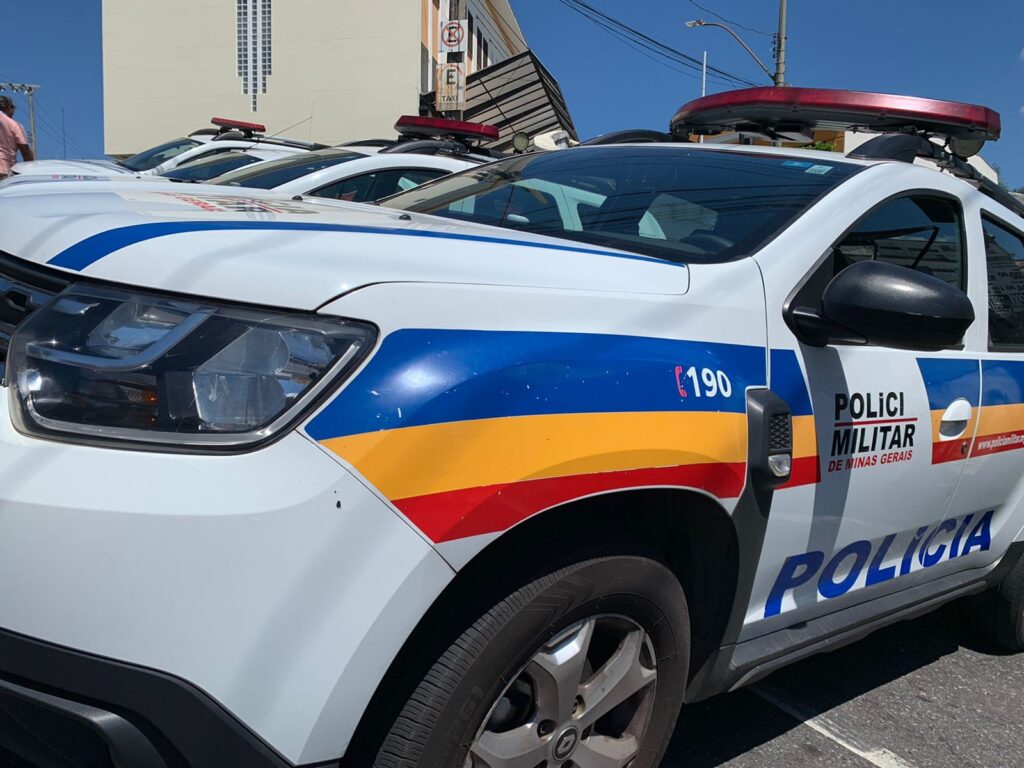 Homem é assassinado a tiros ao sair para o trabalho em Pitangui, Minas Gerais