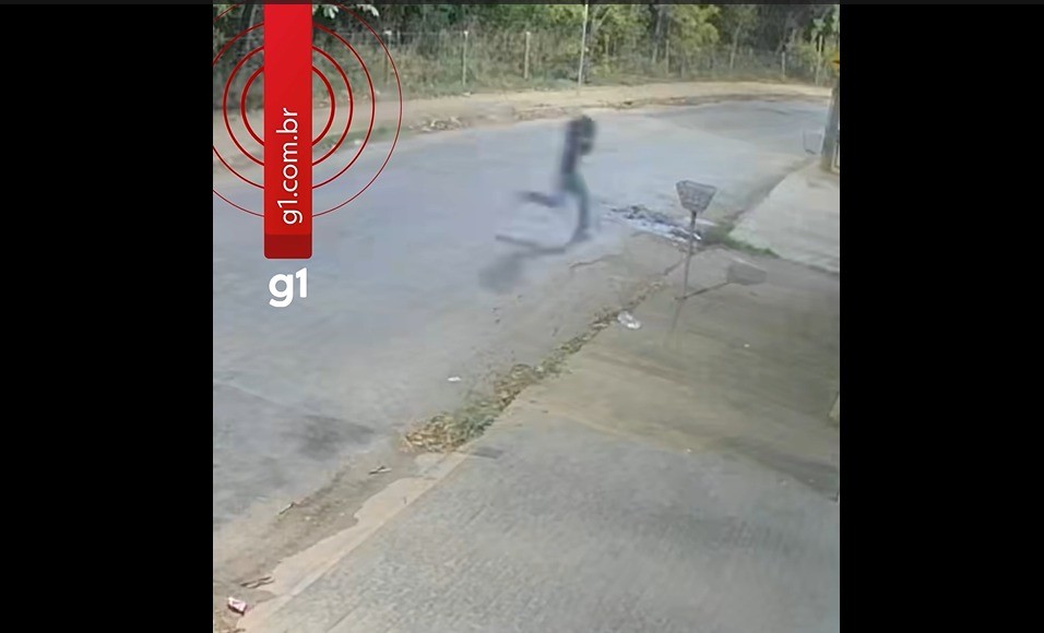 Assalto em Montes Claros: morador é rendido por dupla que emerge de mata e rouba celular