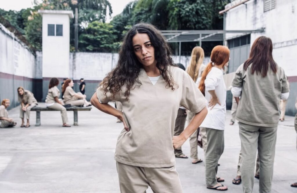Atriz mineira Pri Helena ganha destaque em novela e levanta debate sobre ressocialização