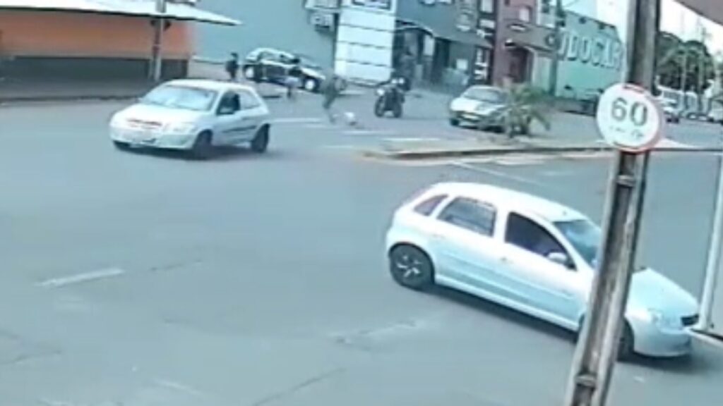 Atropelamento em Uberaba: menina de 11 anos é atingida por moto em faixa de pedestres
