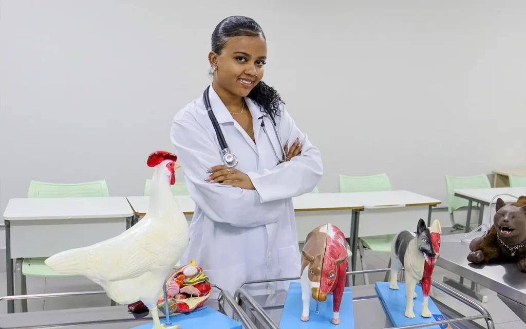 Formação técnica em veterinária ganha força em Uberlândia frente ao crescimento do mercado pet