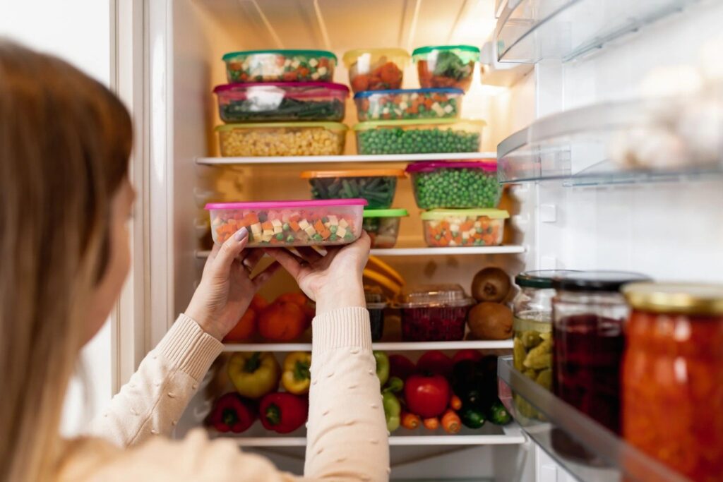Guia prático para organizar a geladeira e conservar melhor os alimentos