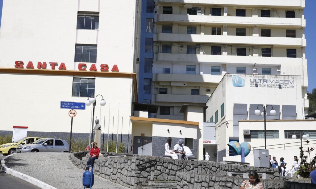 Nova lei estende até 2030 o uso do FGTS para financiar hospitais filantrópicos