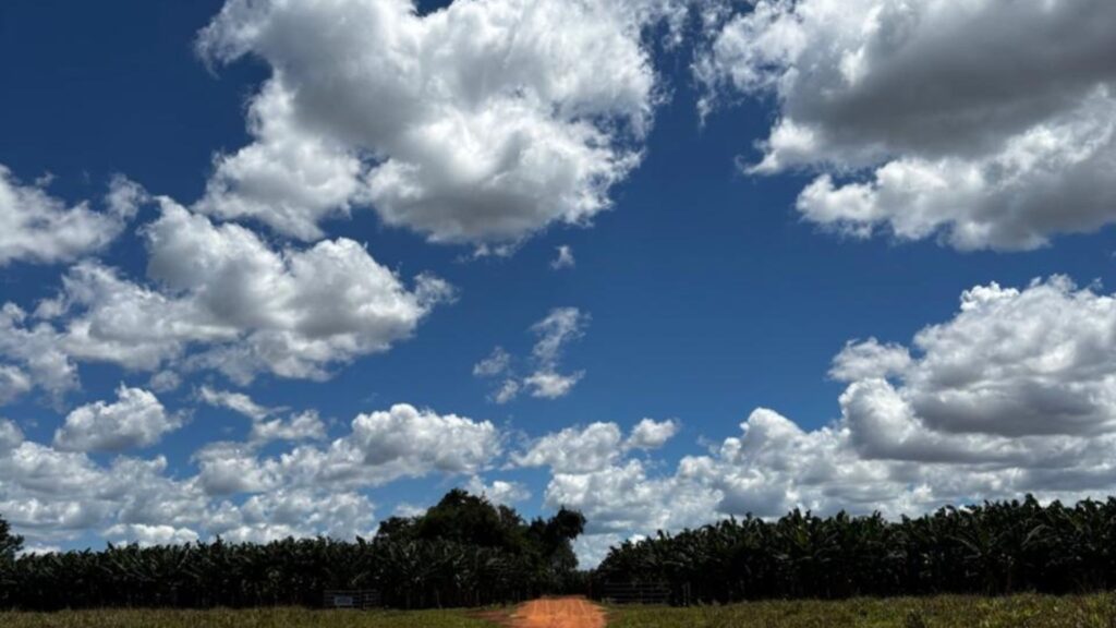 Onda de calor e tempo seco elevam temperaturas para 37 °C no Triângulo Mineiro
