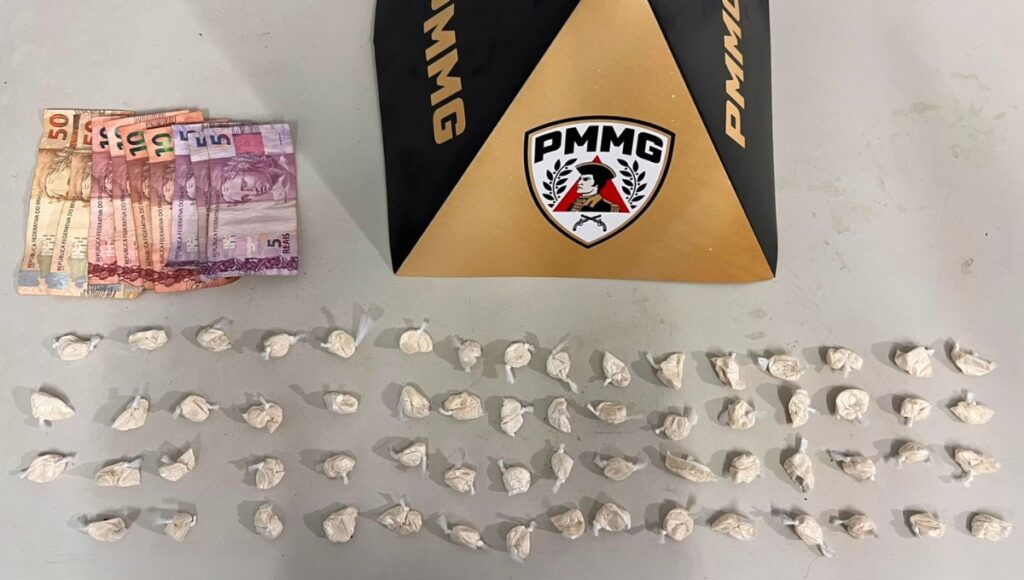 Operação da PM prende mulher com 63 porções de cocaína escondidas na roupa íntima em Governador Valadares