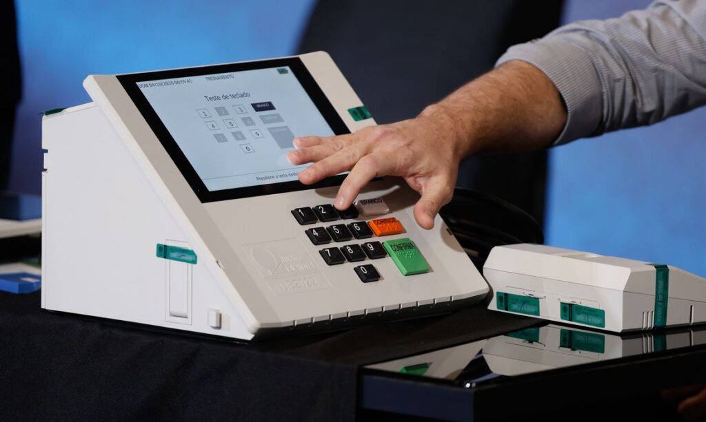 TSE detalha mecanismos de segurança e transparência na totalização dos votos