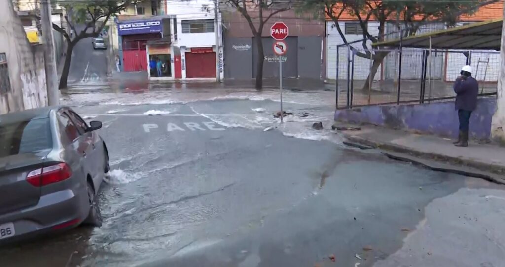 Vazamento em BH: 33 bairros enfrentam interrupção no abastecimento de água