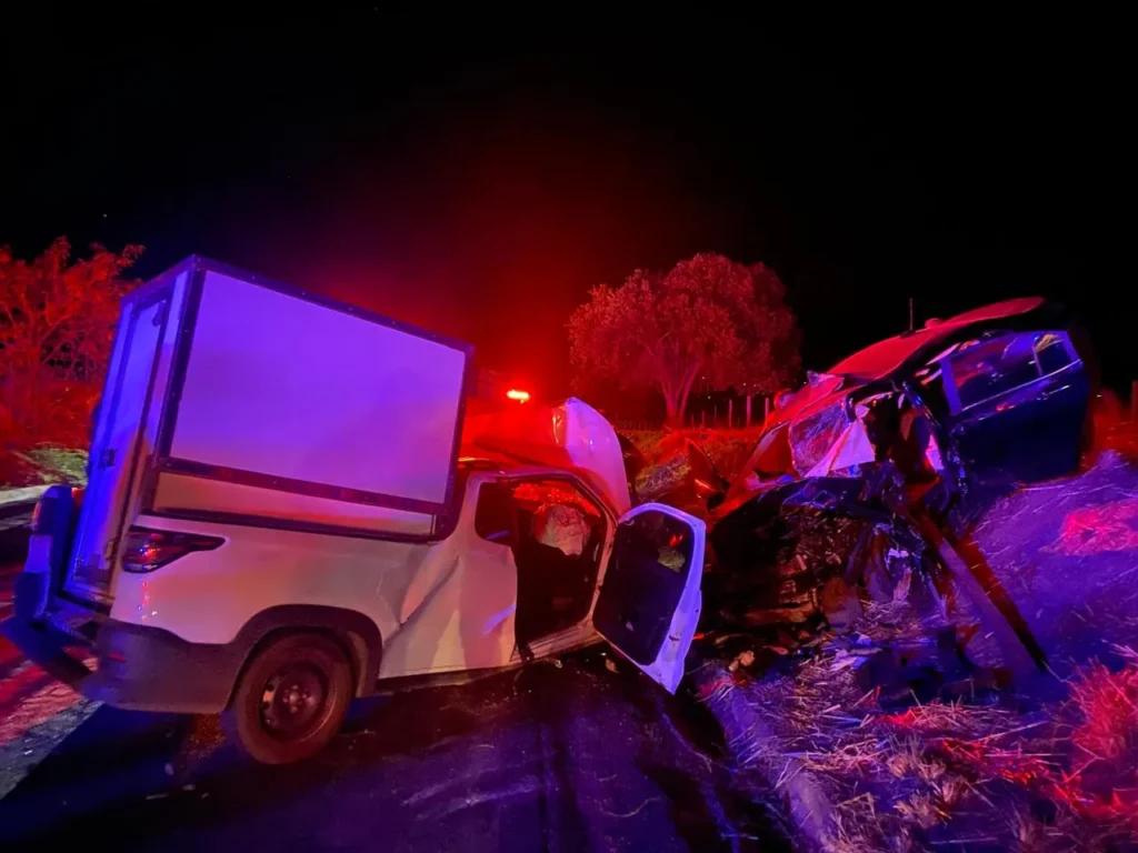 Colisão fatal na Mgc-122 em Porteirinha: motorista morre e outro fica gravemente ferido