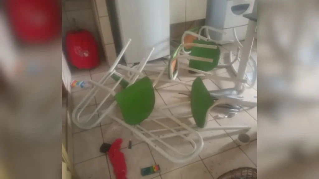 Homem é preso em flagrante após agredir a própria mãe e destruir móveis em Patos de Minas
