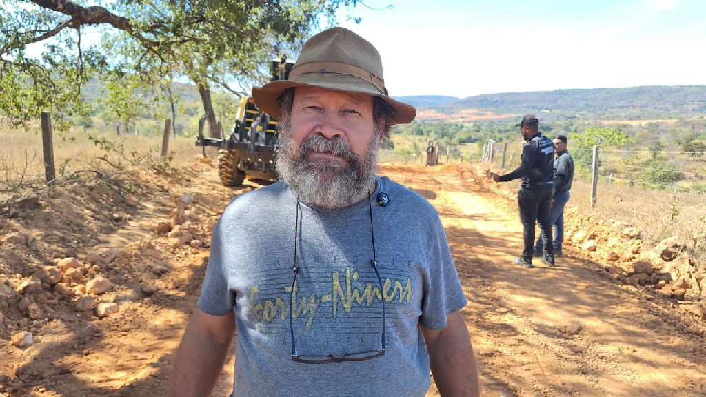 Montes Claros amplia obras em estradas rurais para fortalecer escoamento agrícola