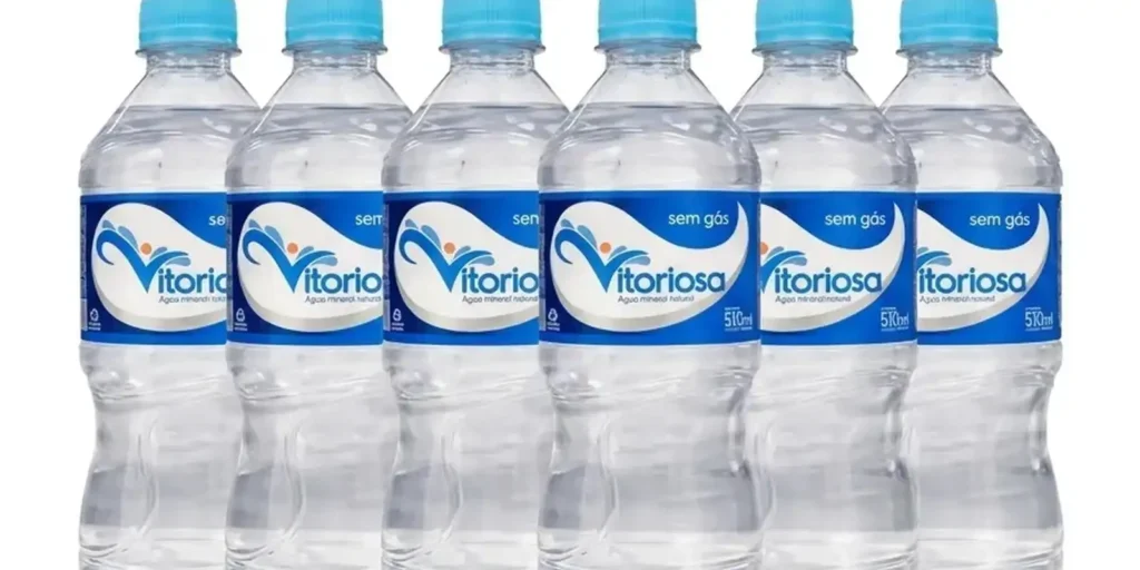Venda de água mineral Vitoriosa é suspensa pela Anvisa após detecção de coliformes