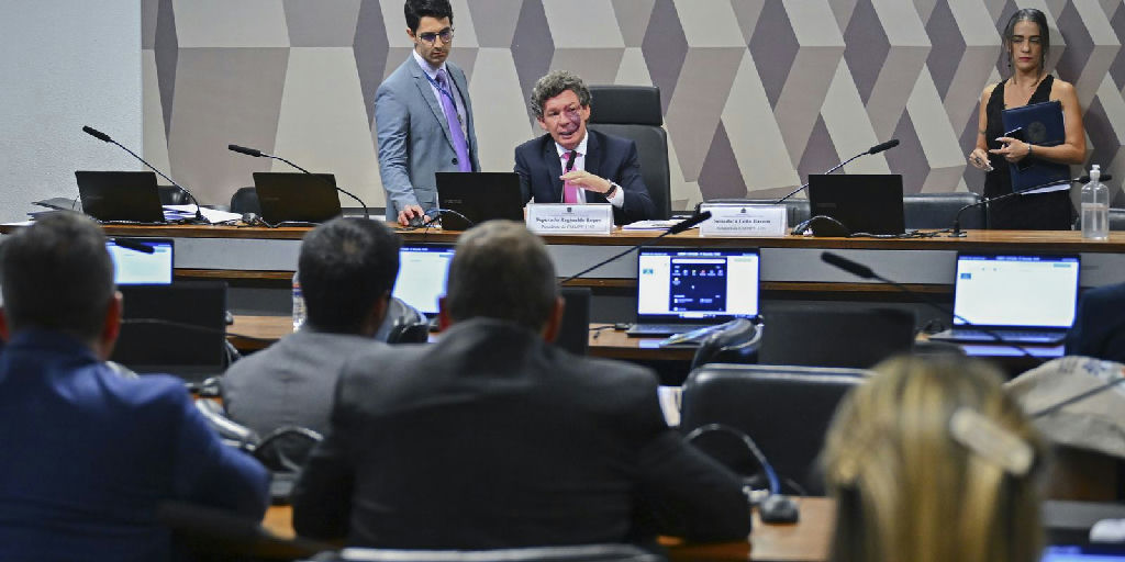 Votação da MP da taxa das blusinhas é adiada por comissão mista