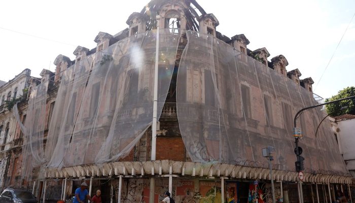 Abandono do Palacete Imperial no Rio de Janeiro gera preocupação e debate