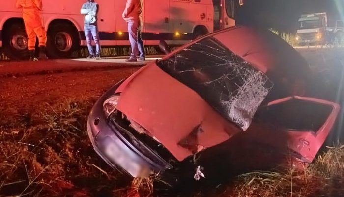 Acidente fatal na Br-365 em Patrocínio: motorista morre e passageira fica gravemente ferida