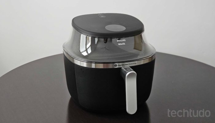 Air fryer Philips Walita NA341, eleita a melhor do ano, entra em promoção