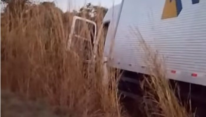 Assalto a caminhoneiro na Br-251 em Montes Claros durante descanso