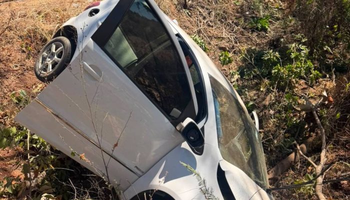Bebê sobrevive a capotamento na Mg-308 após uso correto de cadeirinha