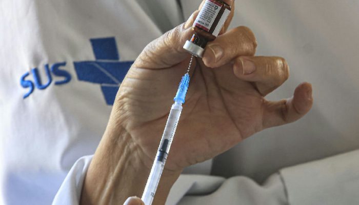 Bebês a partir de 6 semanas passam a receber vacina contra meningite aprovada pela Anvisa