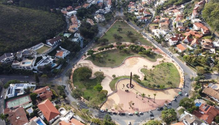 Belo Horizonte celebra reabertura da Praça do Papa após revitalização de R$ 12 milhões