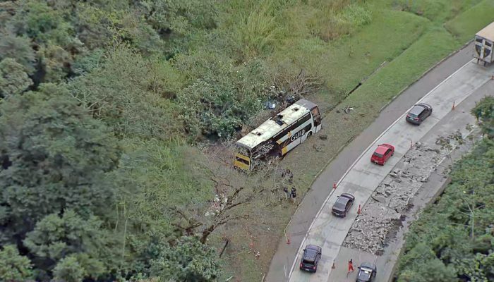 Belo Horizonte recebe corpos de vítimas da tragédia na Serra de Petrópolis