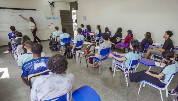 Brasil reduz hiato educacional em relação a países ricos, aponta novo Pisa