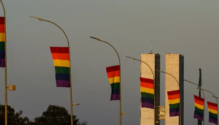 Candidaturas LGBT+ atingem recorde histórico nas eleições de 2026