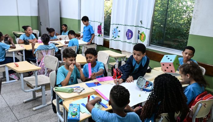 Ensino integral se consolida como ferramenta de equidade no Ideb 2025