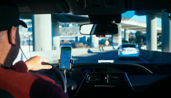 Governo amplia Move Brasil: crédito para motoristas de app e taxistas agora chega a R$ 200 mil e inclui mais híbridos