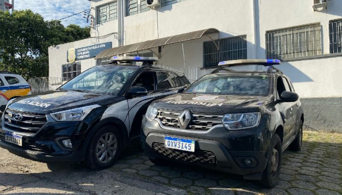 Homem é preso em Divinópolis após deixar documento de identidade em carro furtado