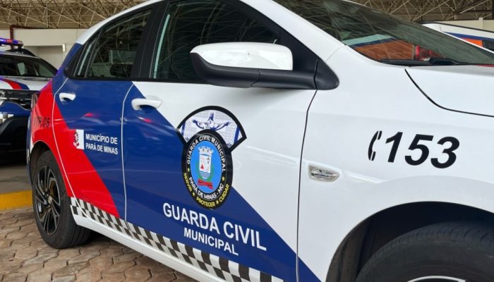 tamento preocupante dentro de casa, com a exposição frequente de suas partes ínt
