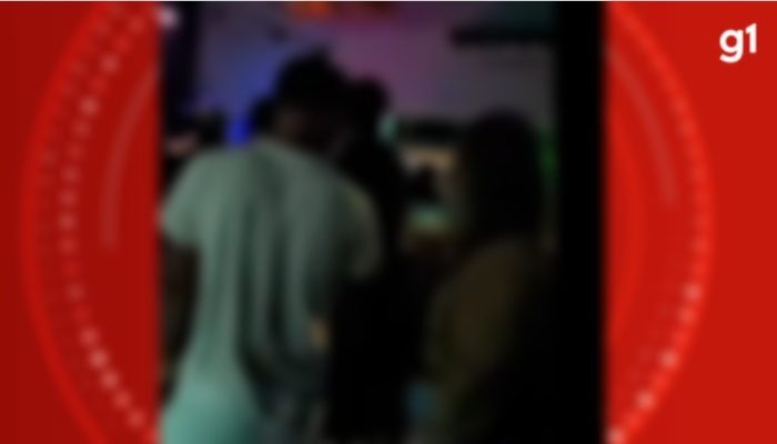 tagem, nenhum suspeito havia sido preso. Um vídeo gravado no estabelecimento, qu