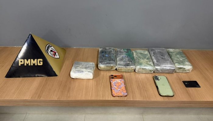 tráfico de drogas após se envolver em um acidente na BR-262, em Manhuaçu, nessa
